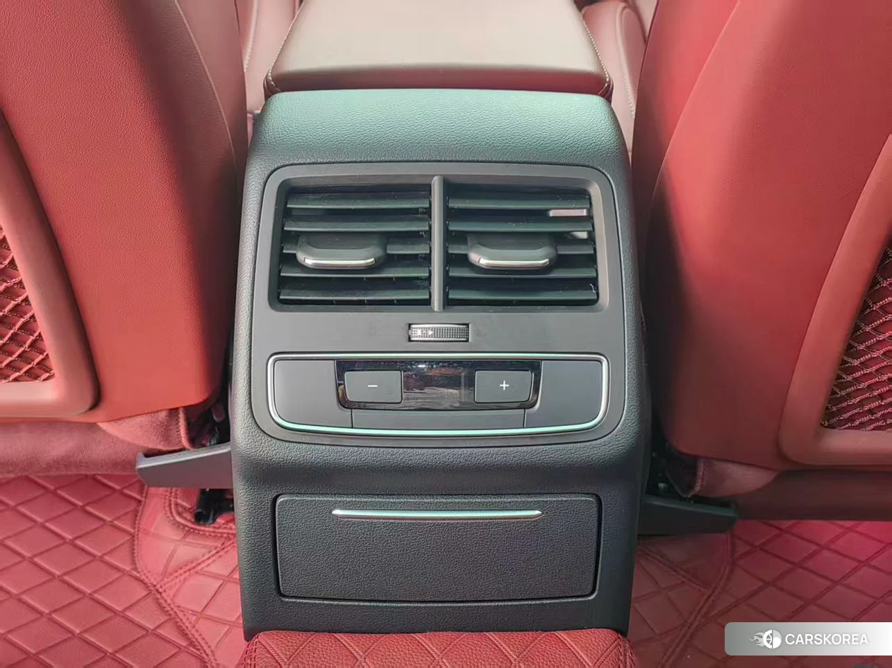 Audi A4L id 4510433 из Китая 16