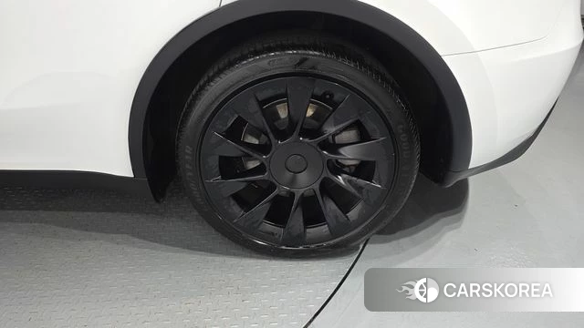 Tesla Model Y id 4778490 из Кореи 15