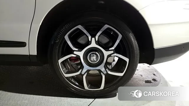 Rolls-Royce Cullinan id 3629564 из Кореи 15