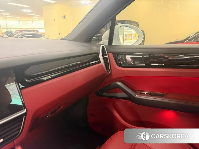 Porsche Cayenne (PO536) id 3856439 из Кореи 8