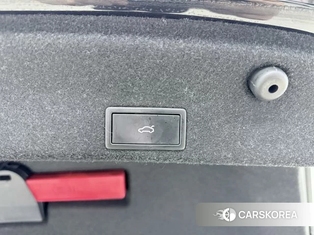 Volkswagen Magotan PHEV id 4367458 из Китая 13