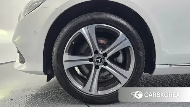 Mercedes-Benz E-Class W213 id 3464622 из Кореи 15