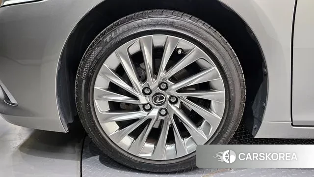 Lexus ES300h 7th generation id 3088229 из Кореи 15