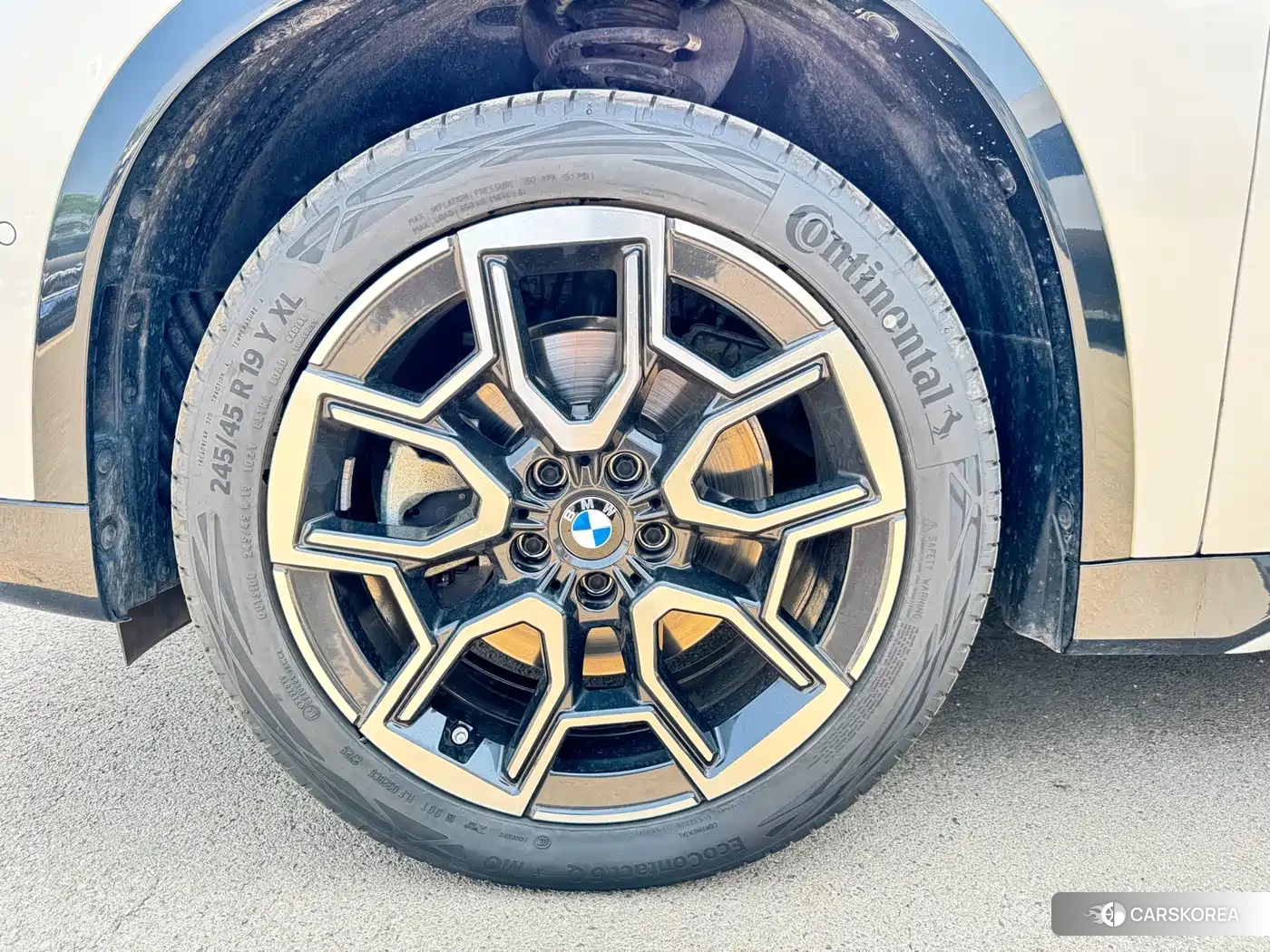 BMW X1 id 4606837 из Китая 10