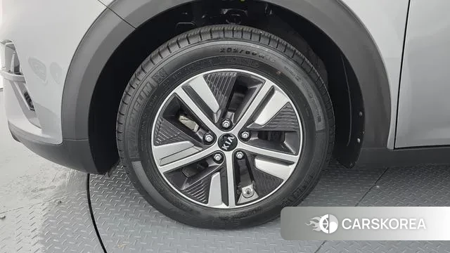 Kia The New Niro id 3459349 из Кореи 15