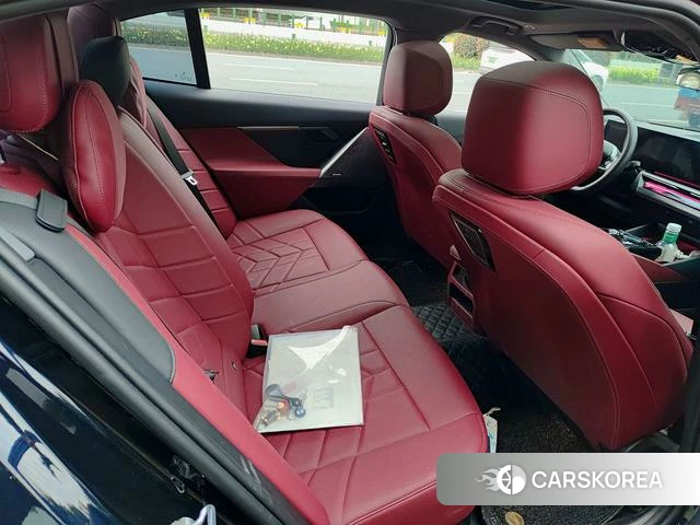 BMW 5 series 2024 Черный из Китая, фото 6