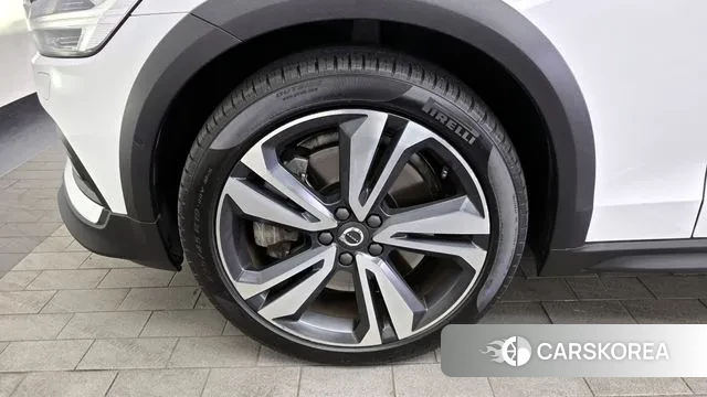 Volvo V60 Cross-Country 2nd Generation id 3499569 из Кореи 15