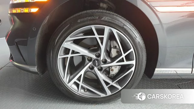 Genesis G90 (RS4) id 4540300 из Кореи 31
