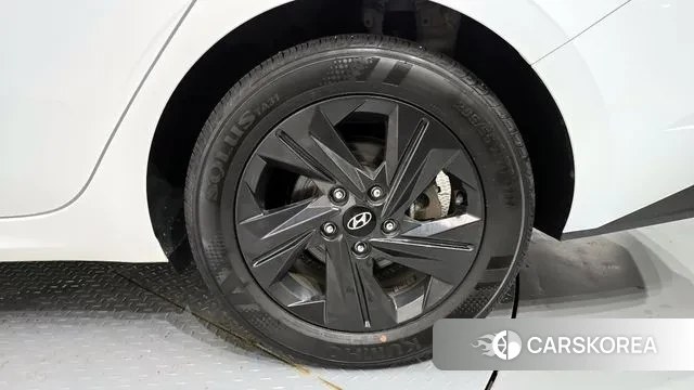 Hyundai Avante Hybrid (CN7) id 3037357 из Кореи 15