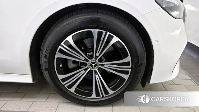 Mercedes-Benz E-Class W214 id 3745248 из Кореи 15