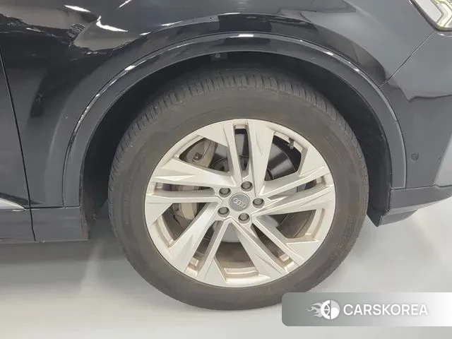 Audi Q7 (4M) id 2969686 из Кореи 15