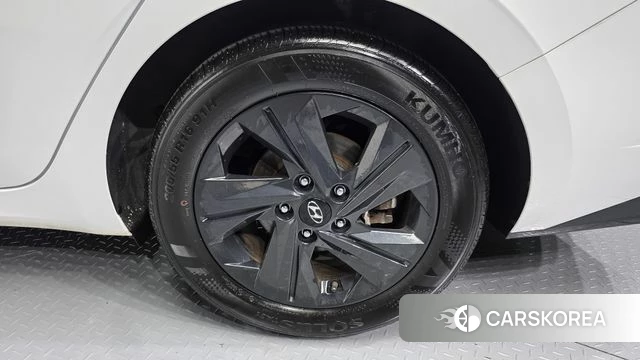 Hyundai Avante Hybrid (CN7) id 4500393 из Кореи 25