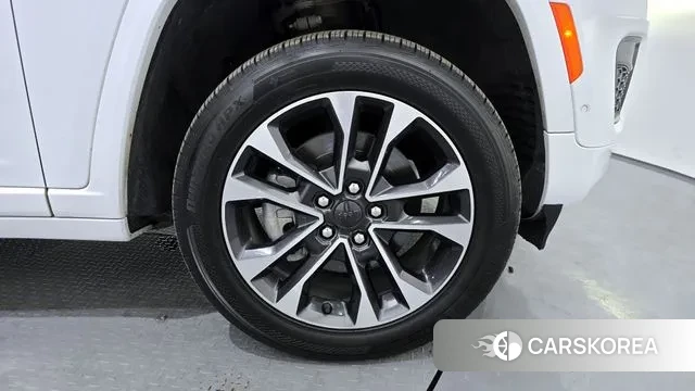 Jeep Grand Cherokee (WL) id 3524750 из Кореи 15