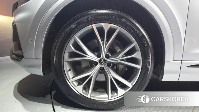 Audi Q8 (4M) id 4641174 из Кореи 34