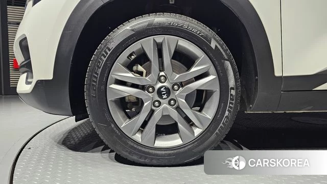 Kia Seltos id 4196496 из Кореи 25