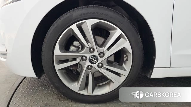 Hyundai Avante AD id 3900002 из Кореи 15