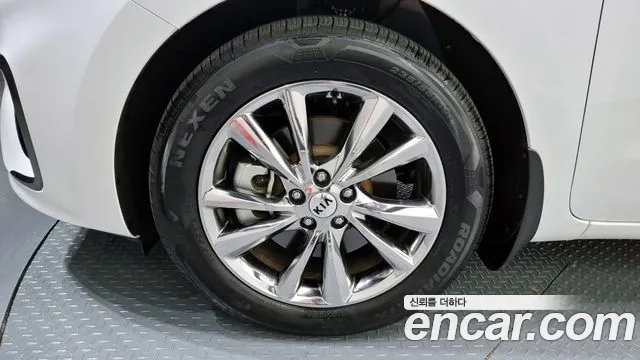 Kia The New Carnival id 2490108 из Кореи 15