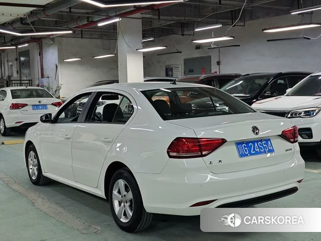 Volkswagen Lavida 2023 Белый из Китая, фото 5