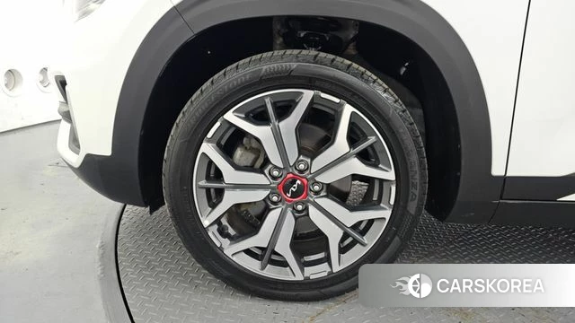 Kia Seltos id 4293404 из Кореи 15