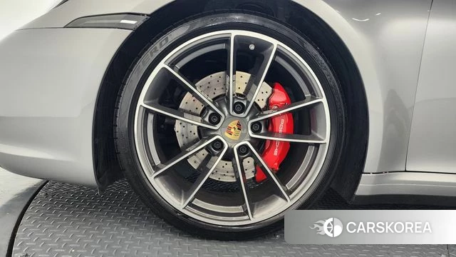 Porsche 911(992) id 3879080 из Кореи 15