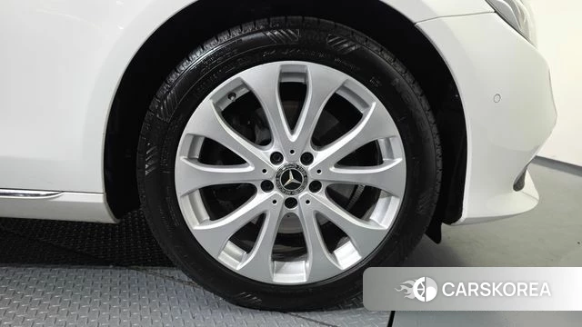 Mercedes-Benz E-Class W213 id 3867104 из Кореи 15