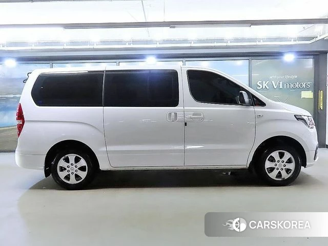 Hyundai The New Grand Starex id 4525084 из Кореи 13