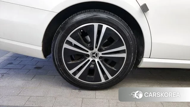 Mercedes-Benz E-Class W213 id 3606798 из Кореи 15