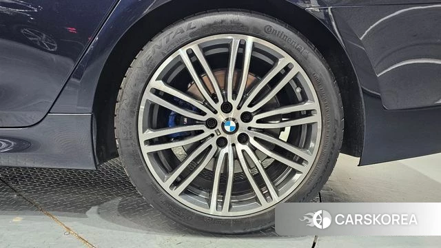 BMW 5 Series (G30) id 4794565 из Кореи 25
