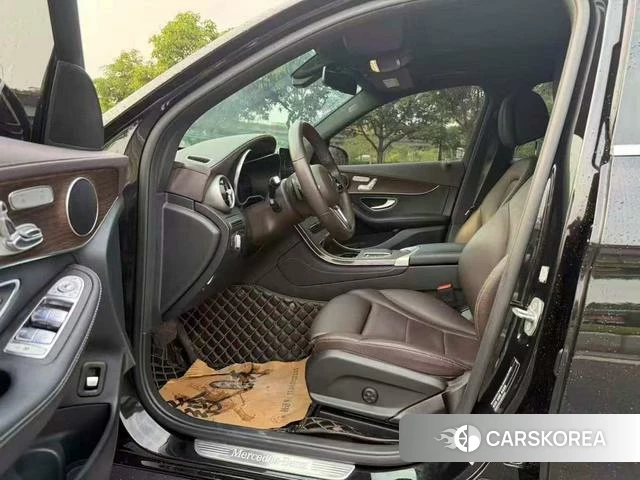Mercedes-Benz GLC 2021 Черный из Китая, фото 5