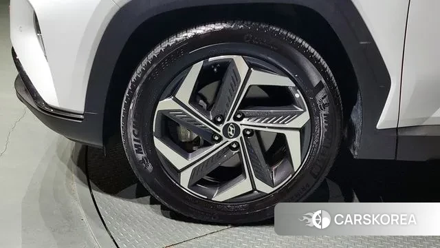 Hyundai Tucson (NX4) id 3032188 из Кореи 15