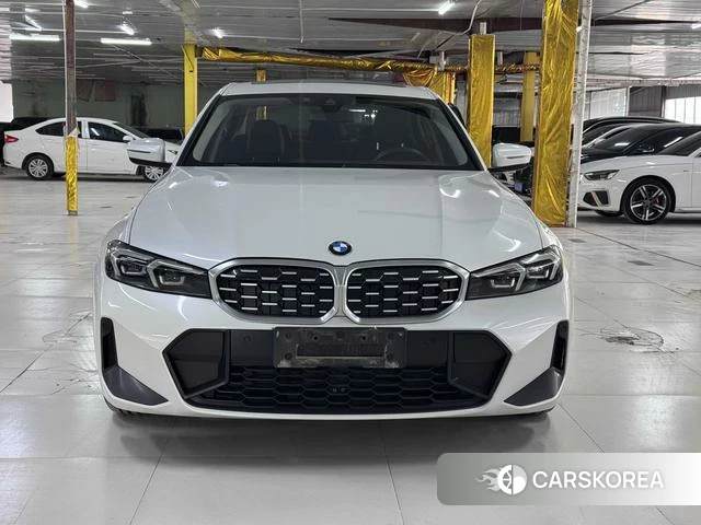 BMW 3 series 2023 Белый из Китая, фото 5