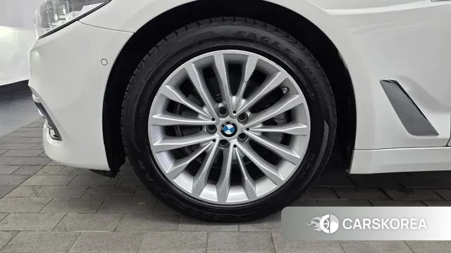 BMW 5 Series (G30) id 3703850 из Кореи 15