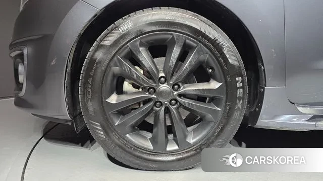 Kia All New Carnival id 3480386 из Кореи 15