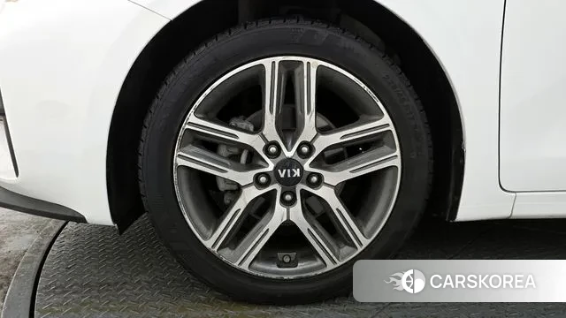 Kia Come New K3 id 3753974 из Кореи 15