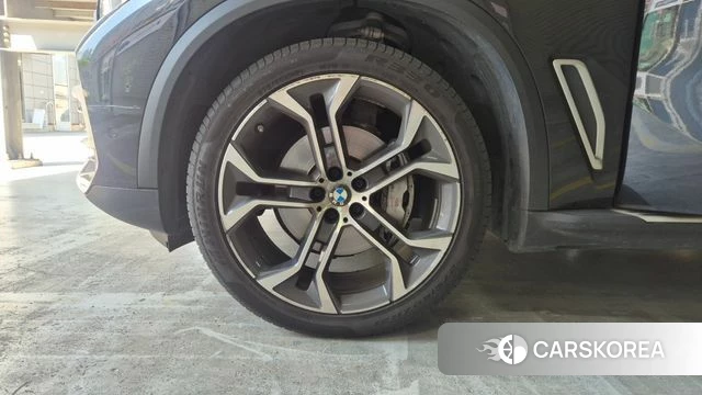 BMW X5 (G05) id 3919699 из Кореи 13