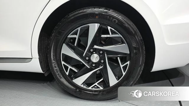 Hyundai The New Grandeur IG Hybrid id 3812351 из Кореи 15