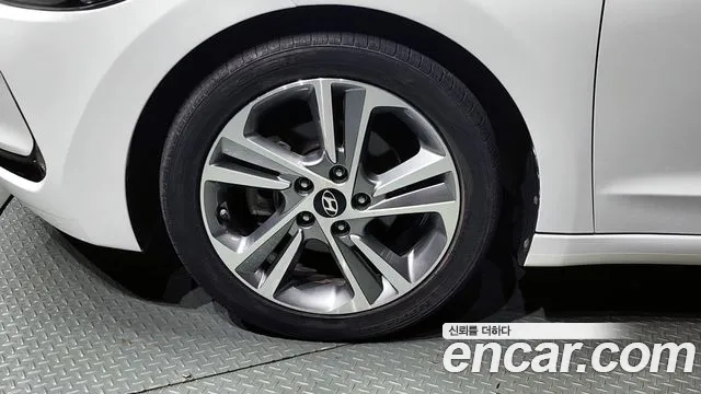 Hyundai Avante AD id 2937286 из Кореи 15