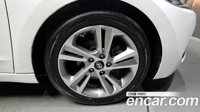 Hyundai Avante AD id 2384249 из Кореи 15