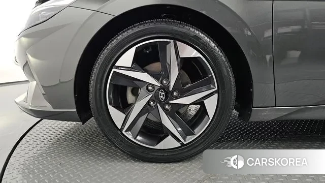 Hyundai Avante (CN7) id 3777792 из Кореи 15