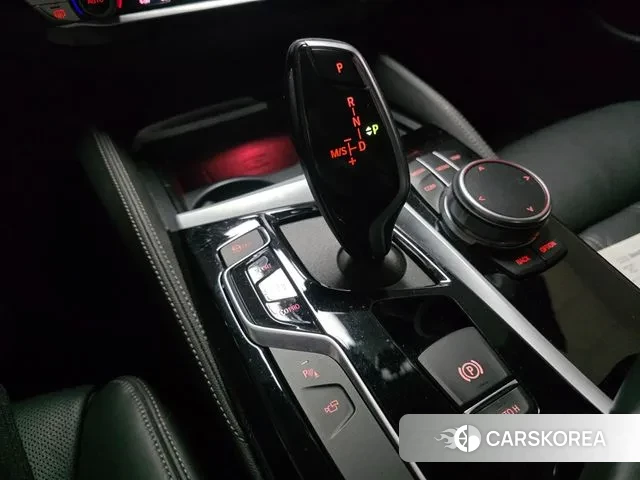 BMW 5 Series (G30) 2019 Серый из Кореи, фото 5