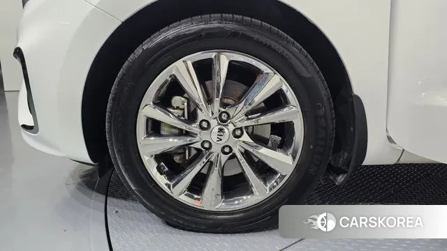 Kia The New Carnival id 3748347 из Кореи 15