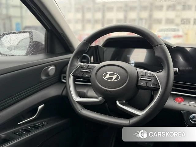 Hyundai Elantra 2024 Белый из Китая, фото 5