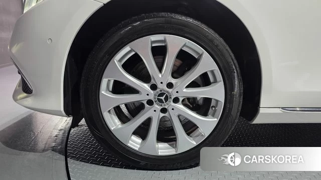 Mercedes-Benz E-Class W213 id 4530428 из Кореи 25