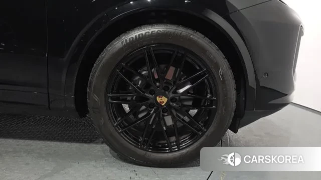 Porsche Cayenne (PO536) id 3006783 из Кореи 15