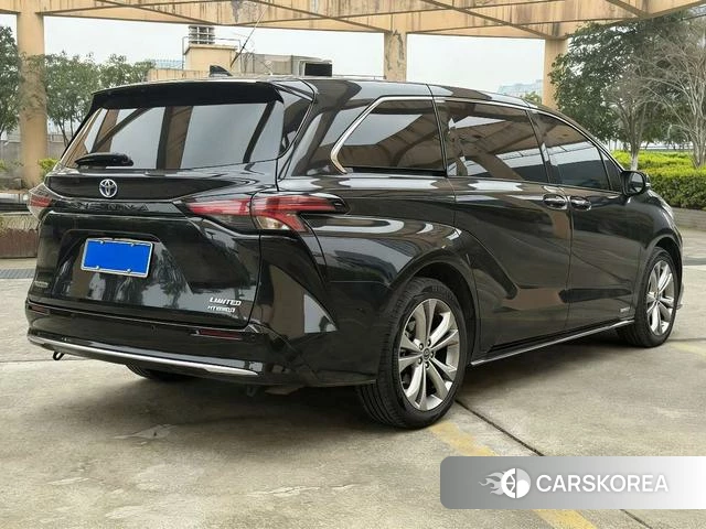 Toyota Saina id 4211736 из Китая 11