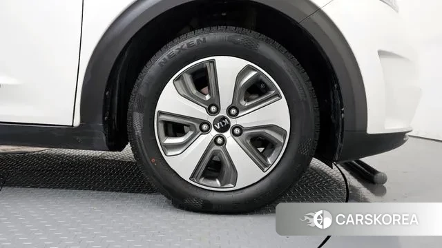 Kia Niro id 3009389 из Кореи 15