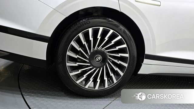 Hyundai Grandeur (GN7) id 4388396 из Кореи 15