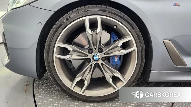 BMW 5 Series (G30) id 3029436 из Кореи 15