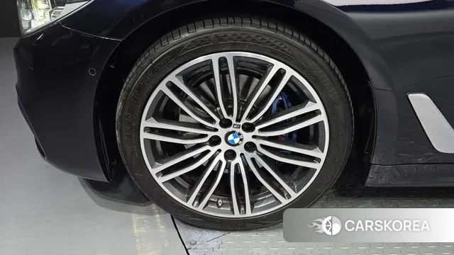 BMW 5 Series (G30) id 3562420 из Кореи 15