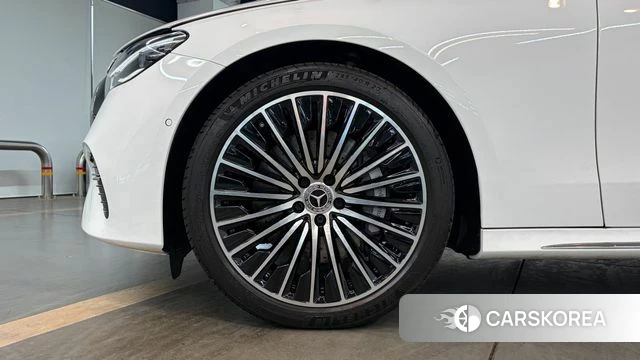 Mercedes-Benz E-Class W214 id 4665096 из Кореи 15